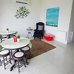 Oyo Rooms Terminal Larkin